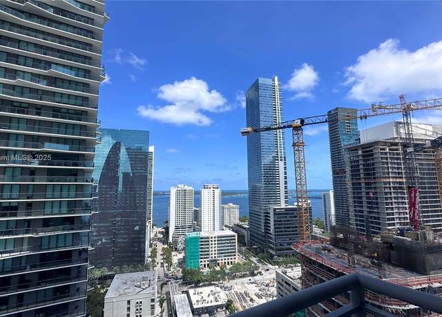 Property at 60 SW 13th St #2402, Miami, FL 33130, 1 bed, 1.5 baths