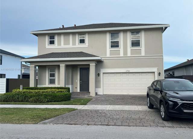 Property at 27921 SW 134th Ct, Homestead, FL 33032, 4 beds, 3.5 baths