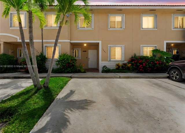 Property at 17337 SW 140th Ct, Miami, FL 33177, 3 beds, 2.5 baths