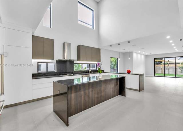 Property at 808 SW 9th St Unit 808-A, Fort Lauderdale, FL 33315, 3 beds, 2.5 baths