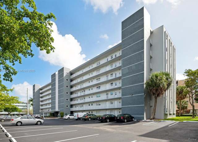 Property at 619 NE 14th Ave #101, Hallandale Beach, FL 33009, 2 beds, 2 baths