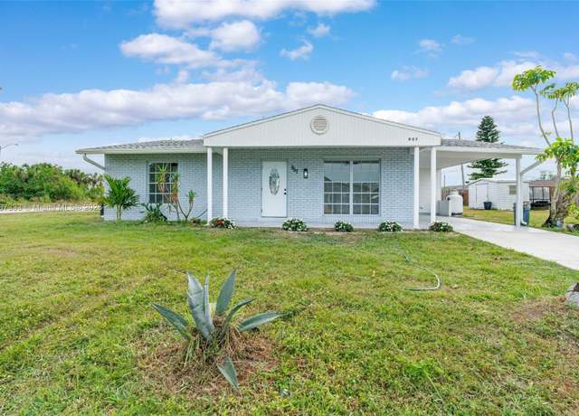 Property at 957 Great Falls Ter NW, Port Charlotte, FL 33948, 2 beds, 2 baths