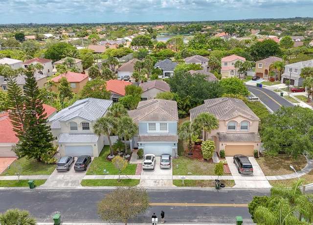 Property at 1374 NW 159th Ave, Pembroke Pines, FL 33028, 3 beds, 2.5 baths