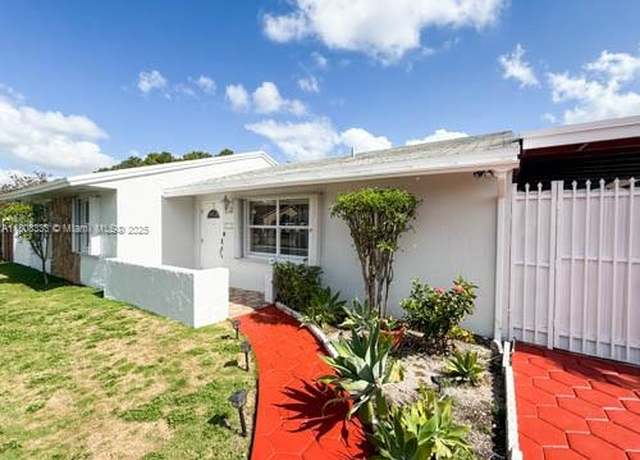 Property at 11321 SW 162nd Ter, Miami, FL 33157, 3 beds, 2 baths