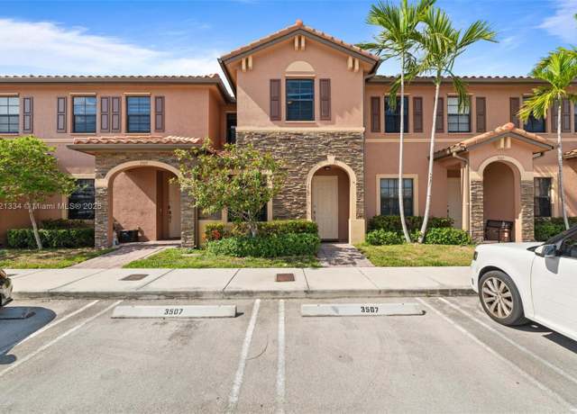 Property at 3507 W 89th Pl, Hialeah, FL 33018, 3 beds, 2.5 baths