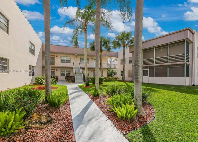 Property at 471 Capri J #471, Delray Beach, FL 33484, 2 beds, 2 baths