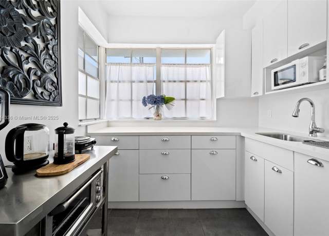 Property at 1005 Meridian Ave #7, Miami Beach, FL 33139, 1 bed, 1 bath