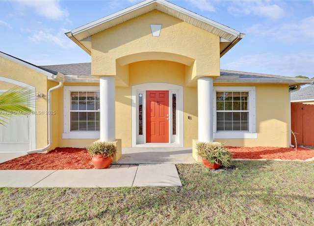 Property at 2949 SE Buccaneer Cir, Port St. Lucie, FL 34952, 3 beds, 2 baths