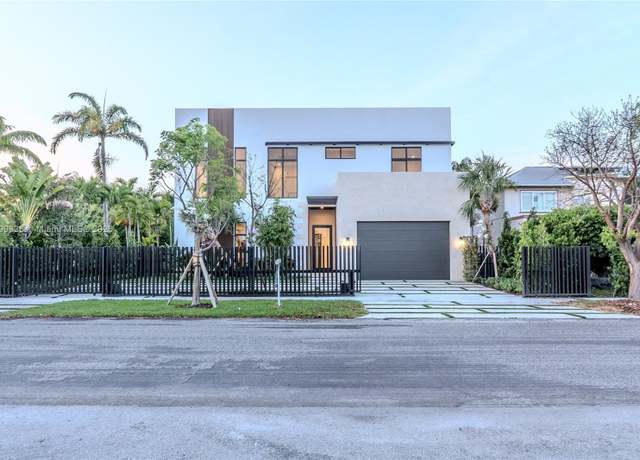 Property at 4231 SW 10th St, Miami, FL 33134, 5 beds, 5 baths