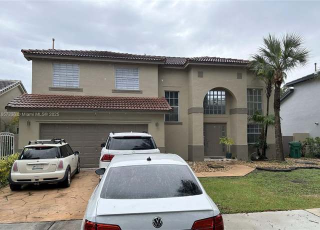 Property at 19131 NW 89th Ct, Hialeah, FL 33018, 3 beds, 2.5 baths