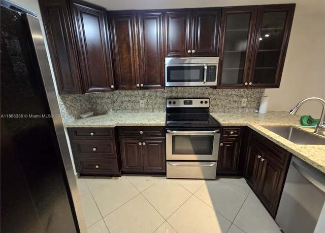 Property at 115 Royal Park Dr Unit 2H, Oakland Park, FL 33309, 2 beds, 2 baths