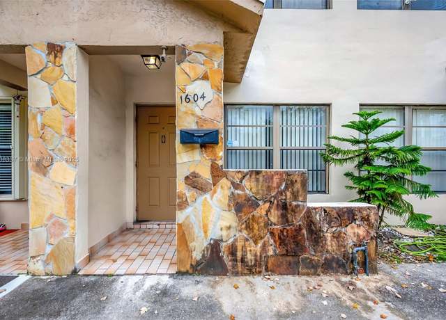 Property at 1604 NE 151st St #1604, North Miami Beach, FL 33162, 2 beds, 2.5 baths