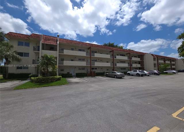 Property at 8940 S Hollybrook Blvd #109, Pembroke Pines, FL 33025, 2 beds, 2 baths