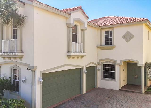 Property at 2217 SW Newport Isles Blvd, Port St Lucie, FL 34953, 5 beds, 4 baths
