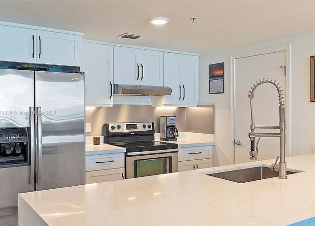 Property at 9066 SW 73rd Ct #1205, Miami, FL 33156, 2 beds, 2 baths