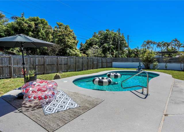 Property at 1105 N 31st Ct, Hollywood, FL 33021, 3 beds, 1 bath