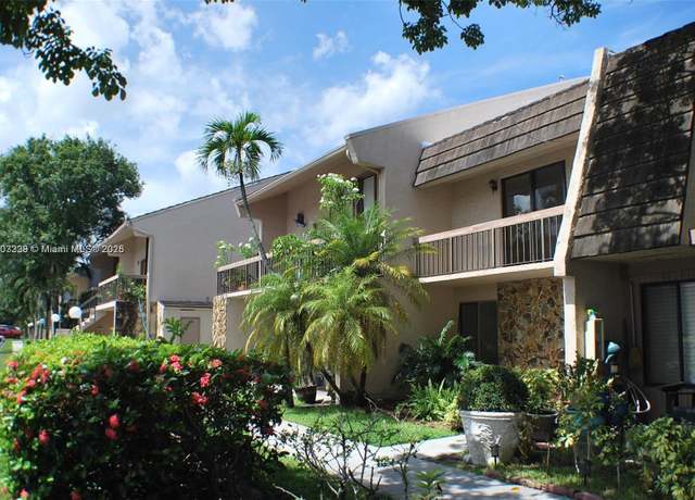 Property at 611 N University Dr #3, Plantation, FL 33324, 2 beds, 2.5 baths