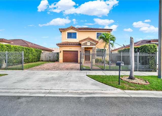 Property at 27073 SW 133rd Ct, Homestead, FL 33032, 4 beds, 3 baths