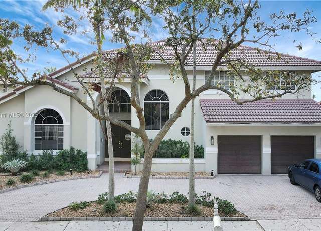 Property at 1514 NW 183rd Ter, Pembroke Pines, FL 33029, 4 beds, 3.5 baths