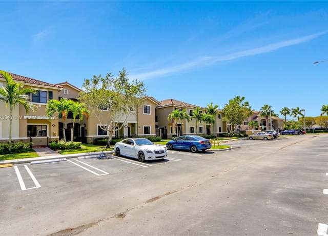 Property at 22401 SW 88th Pl Unit 11-27, Cutler Bay, FL 33190, 3 beds, 2.5 baths