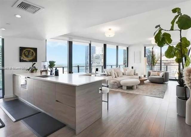 Property at 1300 S Miami Ave #3405, Miami, FL 33130, 3 beds, 2.5 baths