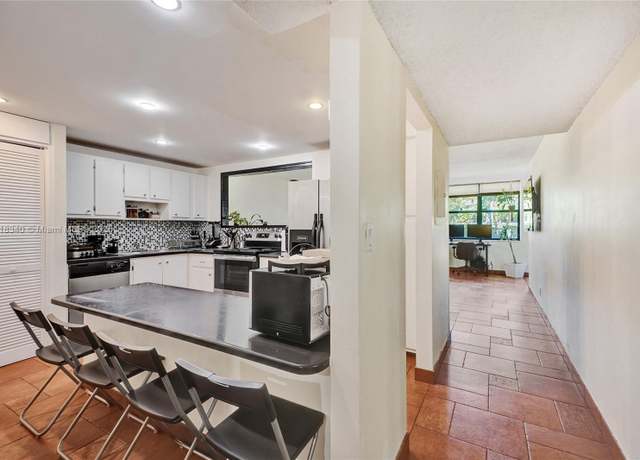Property at 20441 NE 30th Ave Unit 116-9, Aventura, FL 33180, 3 beds, 2 baths