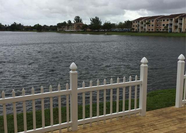 Property at 4132 SW 61st Ave #3, Davie, FL 33314, 2 beds, 1.5 baths