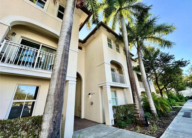 Property at 11403 NW 89th St #219, Doral, FL 33178, 3 beds, 2.5 baths