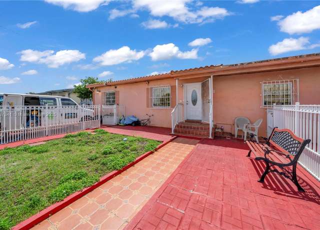 Property at 334 E 18th St, Hialeah, FL 33010, 9 beds, 9 baths