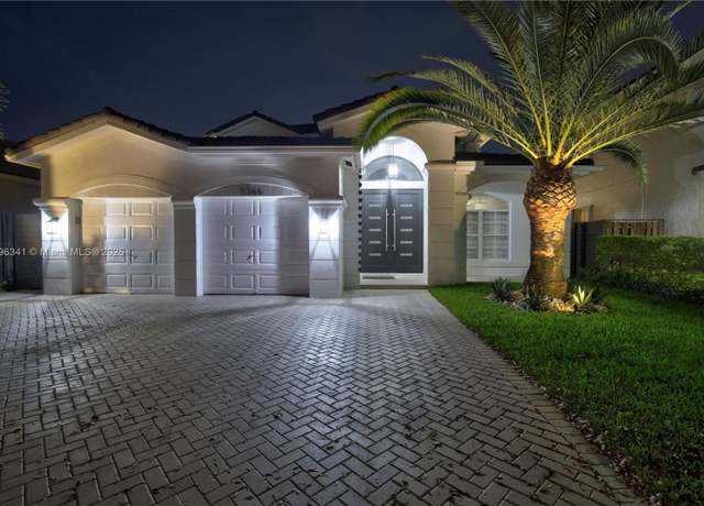 Property at 11265 NW 78th St, Doral, FL 33178, 5 beds, 4 baths