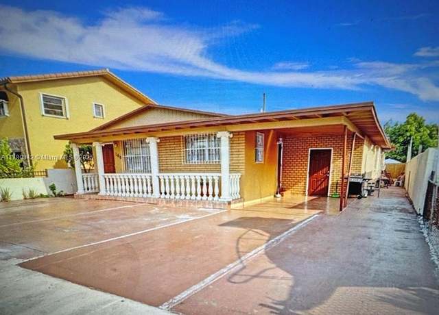 Property at 166 E 16th St, Hialeah, FL 33010, 8 beds, 4 baths