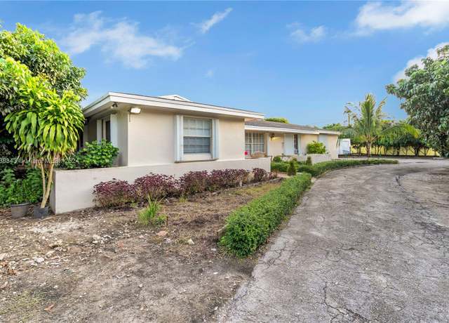 Property at 17900 SW 264th St, Homestead, FL 33031, 4 beds, 2 baths