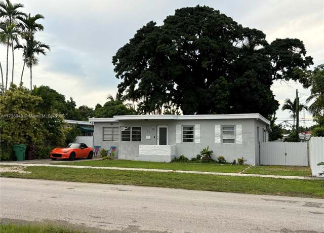 Property at 121 W 42nd St, Hialeah, FL 33012, 3 beds, 2 baths