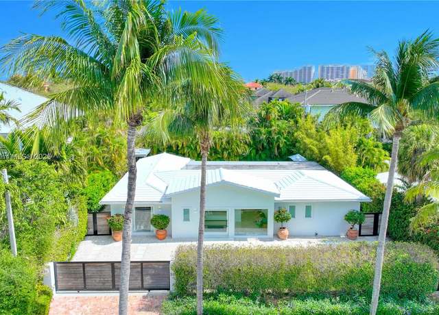 Property at 561 Allendale Rd, Key Biscayne, FL 33149, 4 beds, 3 baths