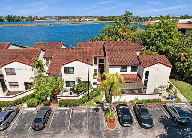 Property at 341 Ives Dairy Rd Unit 341-06, Miami, FL 33179, 2 beds, 2.5 baths