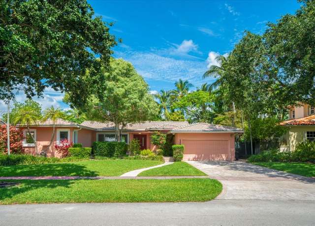 Property at 4350 Nautilus Dr, Miami Beach, FL 33140, 3 beds, 2.5 baths