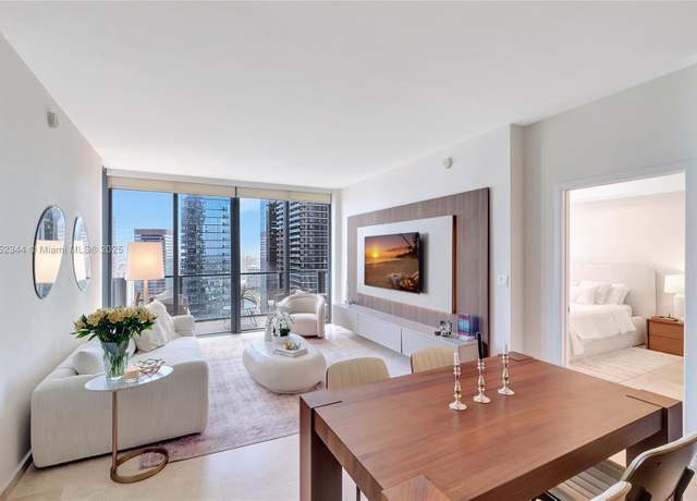 Property at 88 SW 7th St #3003, Miami, FL 33130, 2 beds, 2 baths