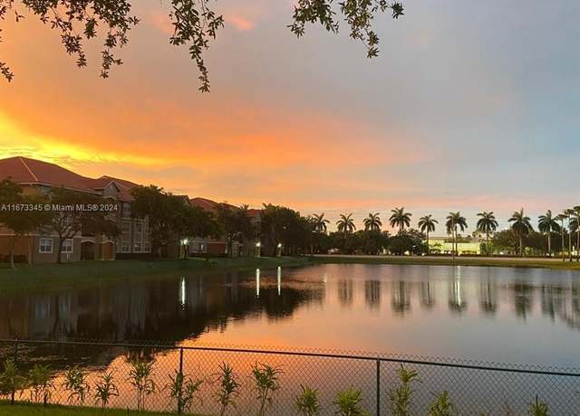 Property at 11631 SW 2nd St #20206, Pembroke Pines, FL 33025, 1 bed, 1 bath