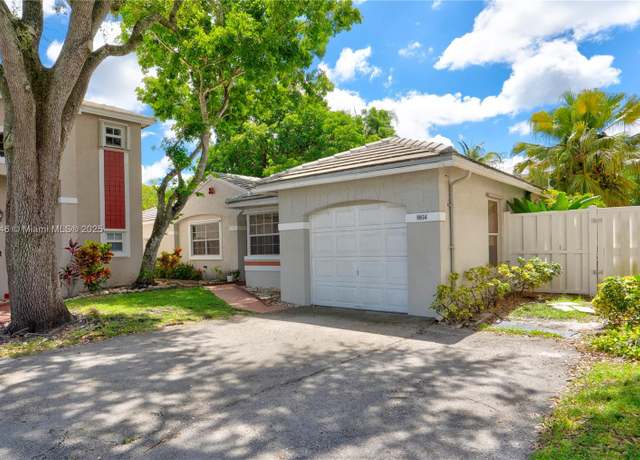 Property at 9834 NW 2nd Ct, Plantation, FL 33324, 3 beds, 2 baths
