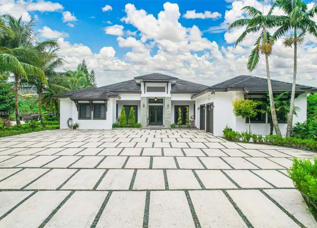 Property at 26820 SW 187th Ave, Homestead, FL 33031, 6 beds, 5.5 baths