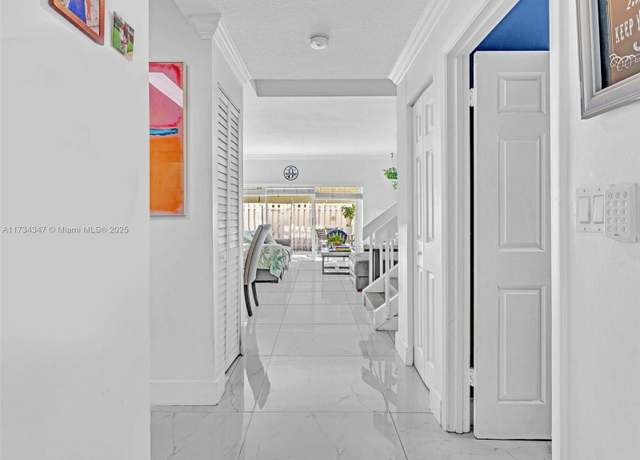 Property at 9985 SW 118th Pl, Miami, FL 33186, 2 beds, 2 baths