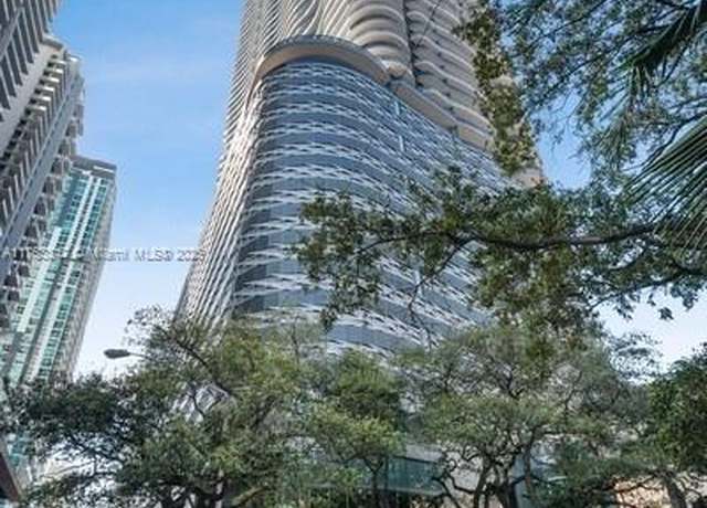 Property at 1000 Brickell Plz #4110, Miami, FL 33131, 3 beds, 3.5 baths