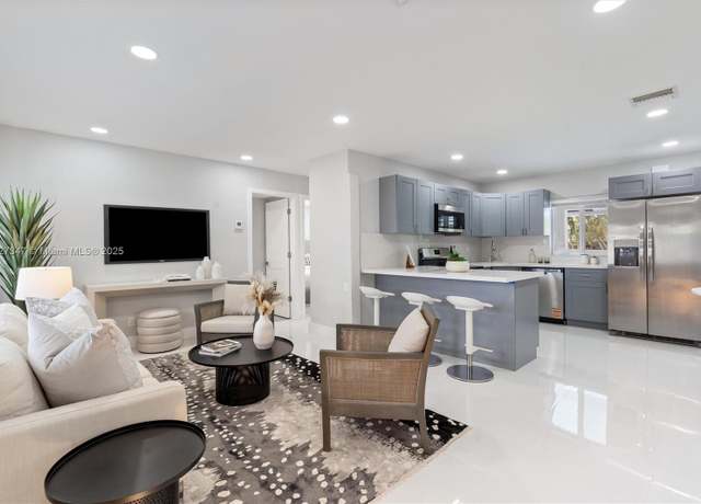 Property at 410 NE 58th Ct, Oakland Park, FL 33334, 3 beds, 2 baths