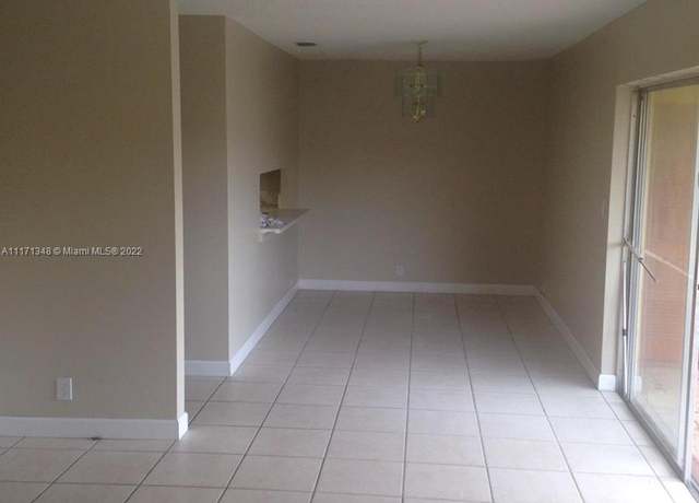 Property at 2713 NW 47th Ter #504, Lauderdale Lakes, FL 33313, 2 beds, 1 bath