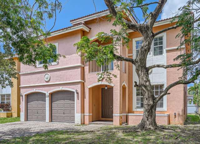 Property at 17668 SW 135th Ct, Miami, FL 33177, 5 beds, 4 baths