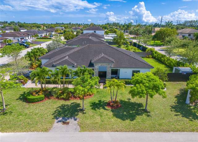 Property at 21342 SW 132nd Pl, Miami, FL 33177, 4 beds, 3.5 baths