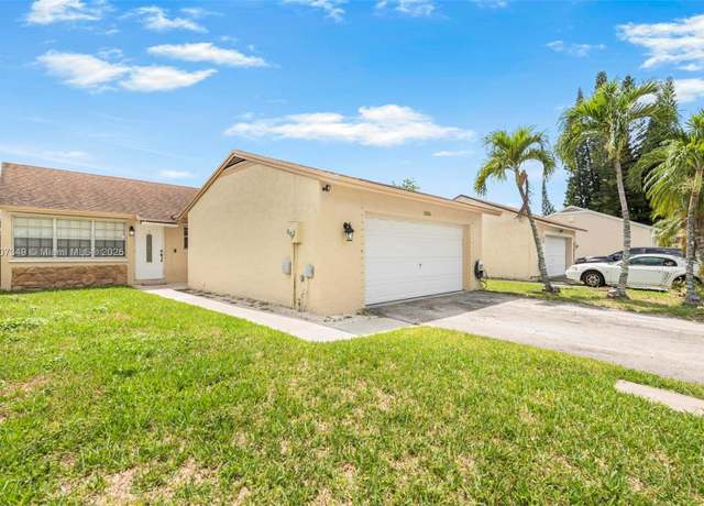 Property at 1356 Pelican Ct, Homestead, FL 33035, 3 beds, 2 baths