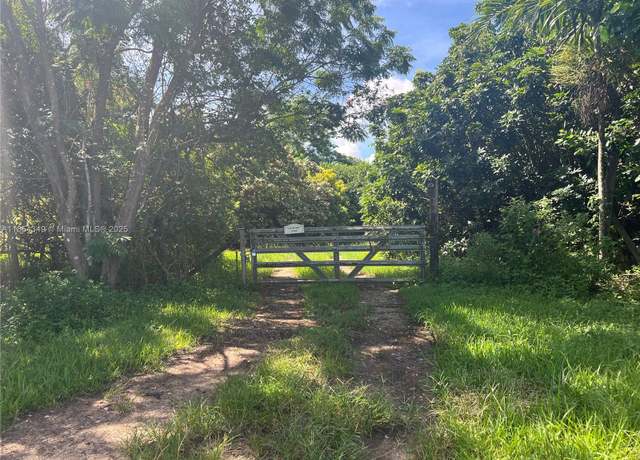 Property at 20930 SW 248th St, Homestead, FL 33031, 4 beds, 2 baths