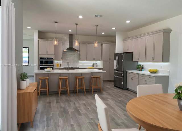 Property at 24440 SW 209th Pl, Homestead, FL 33031, 5 beds, 4 baths