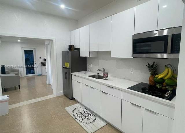 Property at 571 E 45th St, Hialeah, FL 33013, 3 beds, 2 baths